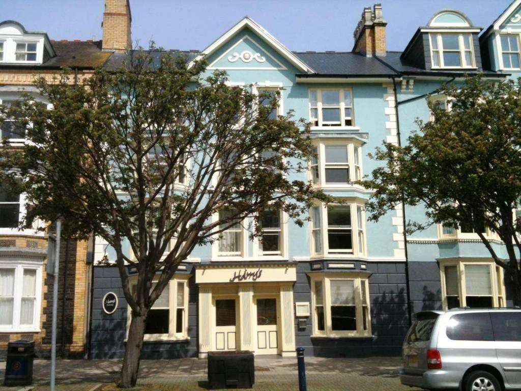 Harry'S Hotel & Restaurant อาเบอรีสวิท ภายนอก รูปภาพ